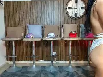 canelasquirtxxx on Chaturbate