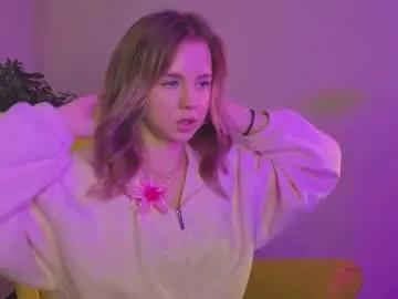 chantalglos — GOAL: For a good start [30 tokens remaining] Welcome to my room! put me like please  #shy #blonde #nonude #slim #new