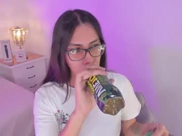 Freechat cherrylady2 on Chaturbate