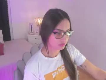 Freechat cherrylady2 on Chaturbate