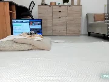 classy_medeeea — naked and fingering@use my fav levels to make me sweat:55,88,111,215,315,485.. #lovense #squirt #bigboobs #new #anal