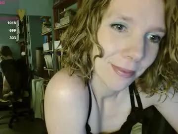 Freechat daisy_lovely on Chaturbate