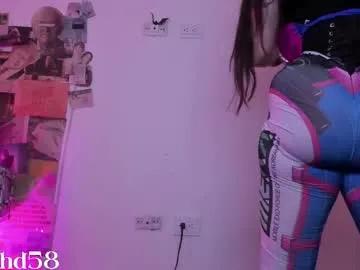 darknes_lilith18 on Chaturbate