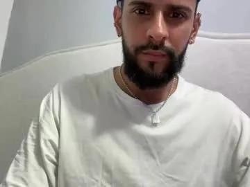 dcollins_ on Chaturbate