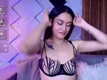 Freechat diamond_black19 on Chaturbate