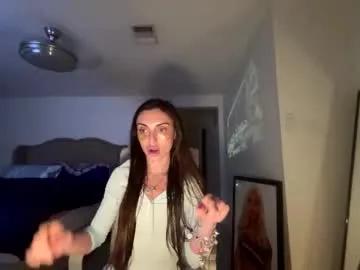 Freechat ella_ella_ella_ay on Chaturbate