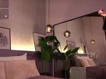 Freechat ellediane on Chaturbate