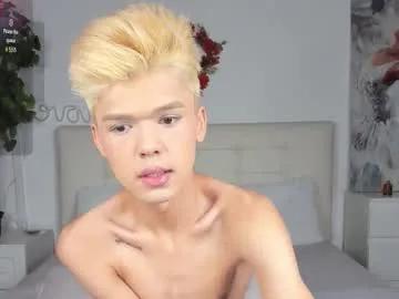 felix_rey — jerk off& naked [212 tokens remaining] #twink #18 #daddy #cum #asian