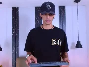 franvill_trato on Chaturbate