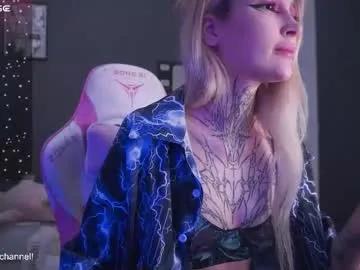fraulein_mooon — GOAL: ICE CUBE ON MY BOOOOBS #findom #anime #blonde #goth  #squirt <> Hi! Glad to see you all with me again! [31 tokens remaining]