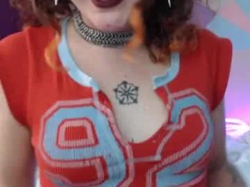 Freechat friskyflowers on Chaturbate