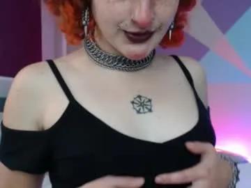 Freechat friskyflowers on Chaturbate