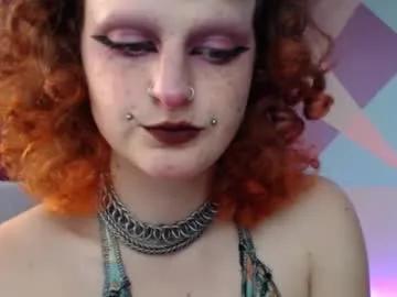 Freechat friskyflowers on Chaturbate