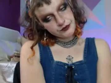 Freechat friskyflowers on Chaturbate
