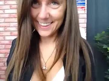 harleyrebz on Chaturbate