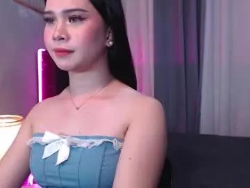 hoelymolly on Chaturbate