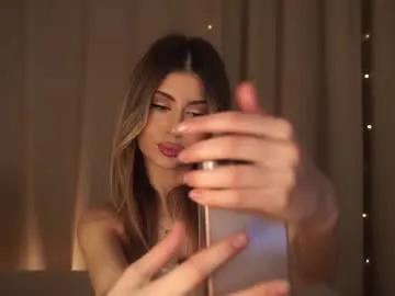 holayoula on Chaturbate