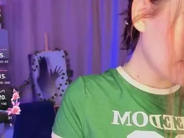 Freechat honeey_beee on Chaturbate