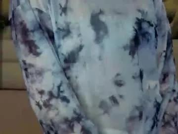 Freechat honeey_beee on Chaturbate