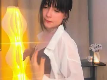 Freechat honeey_beee on Chaturbate