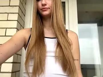 jinnyjaquins on Chaturbate