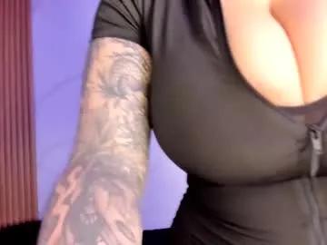 juicy_led_ on Chaturbate