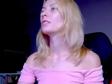 Freechat karoline121 on Chaturbate