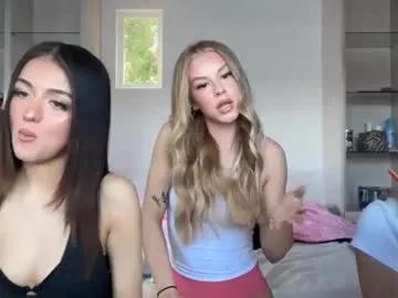Freechat kenziesmithh on Chaturbate