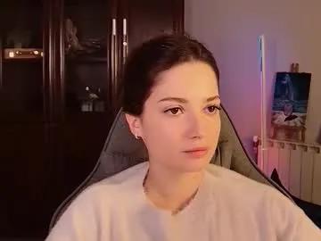 Freechat kiravair on Chaturbate