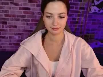 Freechat kiravair on Chaturbate