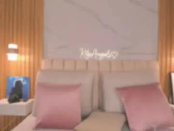 Chaturbate kity_angelss is Freechat kity_angelss — helloo, im trying something new ^_^ #bbw #latina #curvy #brunette #bigboobs