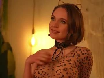 lil_fleur on Chaturbate