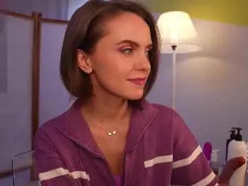 lil_fleur on Chaturbate