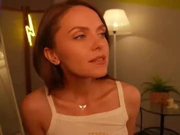 lil_fleur on Chaturbate