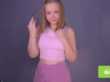 Freechat lilahhn on Chaturbate