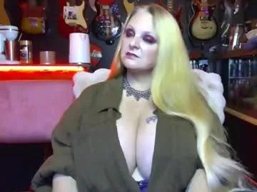 lillyth on Chaturbate