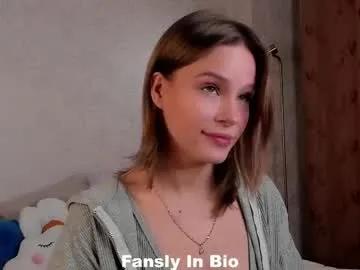 Freechat lipswithsweetonthem on Chaturbate