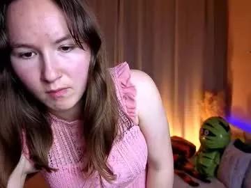 Freechat little_doll_meow on Chaturbate