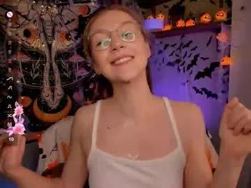lyra_thenymph on Chaturbate