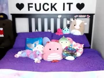 mackenziewolfe on Chaturbate