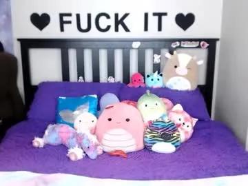 mackenziewolfe on Chaturbate