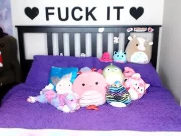 mackenziewolfe on Chaturbate