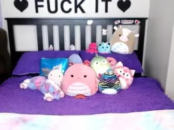 mackenziewolfe on Chaturbate