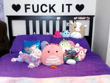 mackenziewolfe on Chaturbate