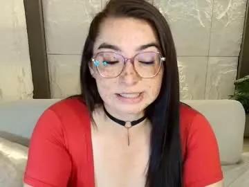mariehw_r on Chaturbate