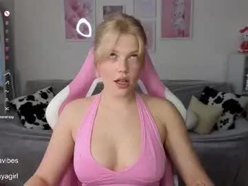 maya_blonde18 on Chaturbate