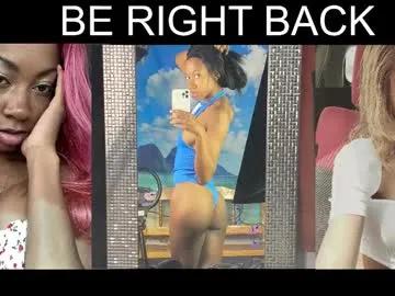 Freechat mocha_ on Chaturbate