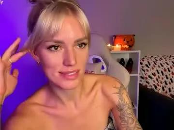 Freechat ohbabykelly on Chaturbate