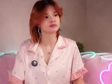 Freechat pebee on Chaturbate