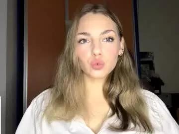 pricillahoinacki — Goal:Stand like a flamingo . My name is Amelia  #new , new experience to me, hope it turns out well :3  #skinny #bigboobs #18 #shy [18 tokens remaining]